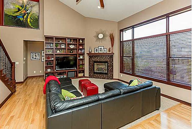 1st image of 5547 Sandstone Dr