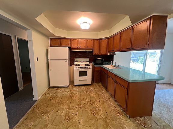 5th image of 14144 Martin Rd