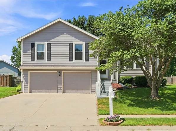 13710 Hunter Dr, Platte City, MO 64079