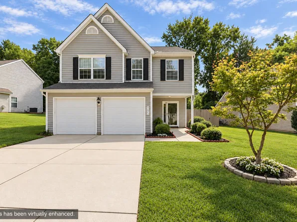 755 Sycamore Springs Dr, Fuquay Varina, NC 27526