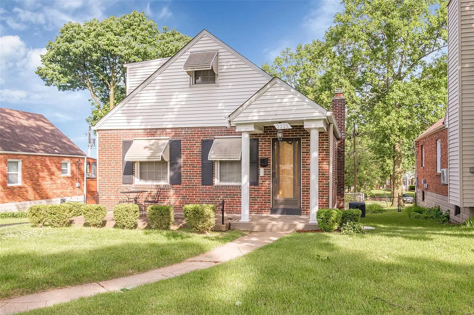 2225 Brown Rd photo 1