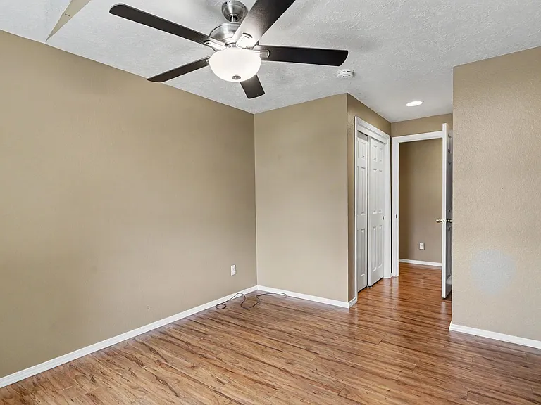 1075 Mildred Ln SE — Photo 27