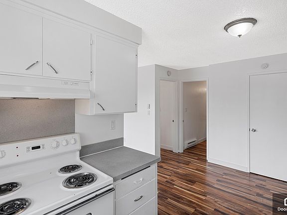 3rd image of 4709 Vesper Dr APT 10