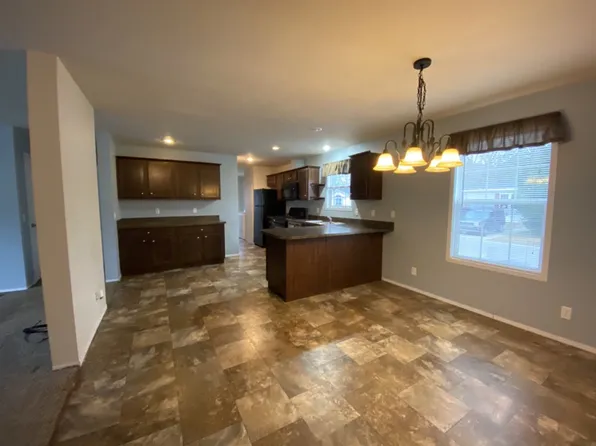 14441 Crooked Tree Ln #591, Grand Haven, MI 49417