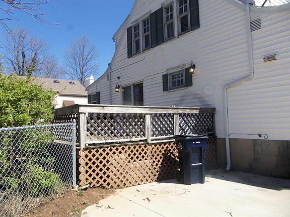 4th image of 420 N 21st St