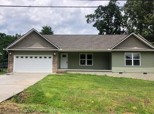 6005 Osage Rd, Crossville, TN 38572