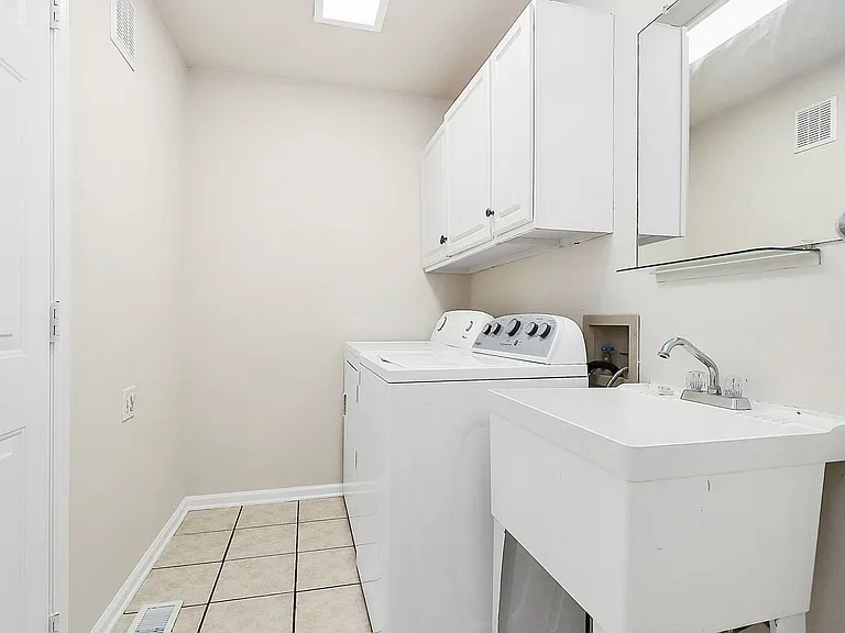 500 River Oaks Ln — Photo 11