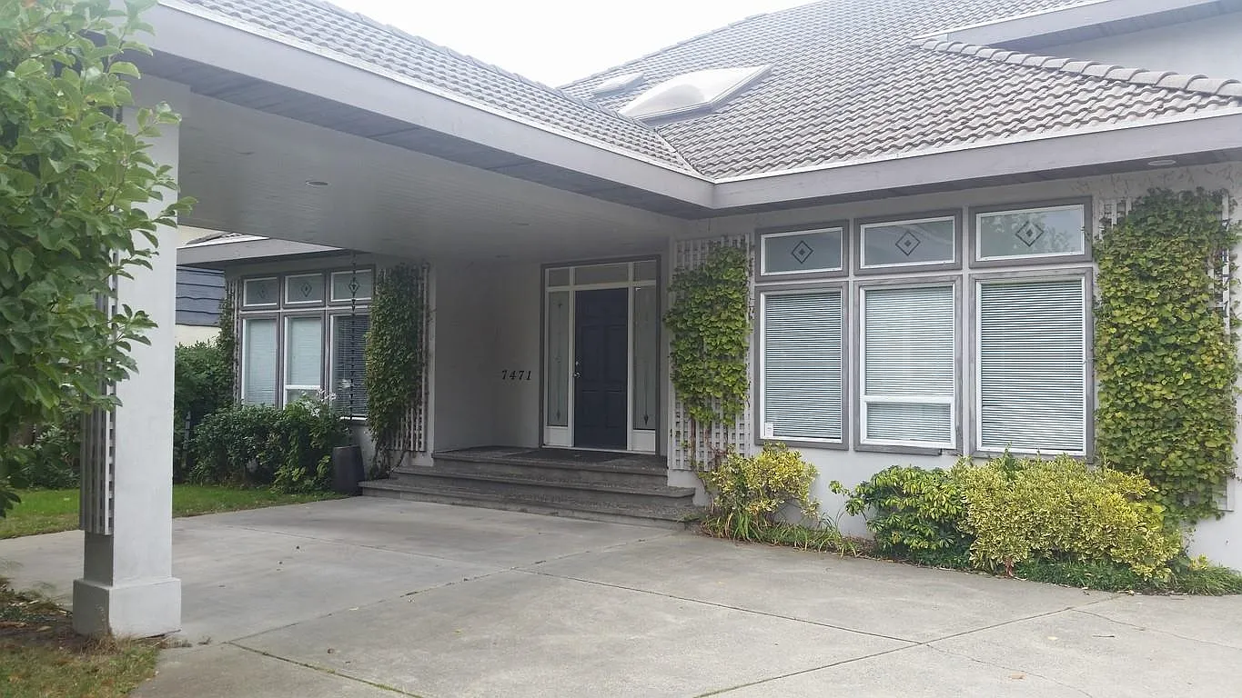 6 bed, 4000 sqft, $4,500 — Photo 2