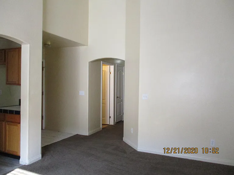 2910 Colville Ave — Photo 6