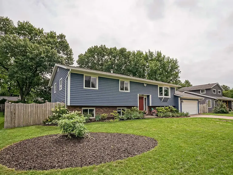2911 Northbrook Dr #1 — Photo 13