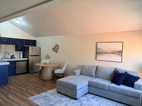 860 S Village Rd APT E11