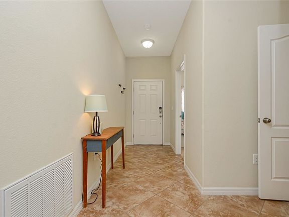 4th image of 3653 Solana Cir