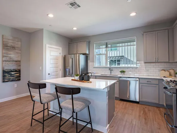 Villae ATX Luxury Rental Townhomes