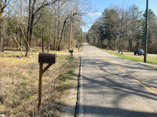 9981 Lock 17 Rd, Adger, AL 35006