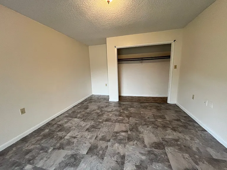 4608 Sandy Ln — Photo 11