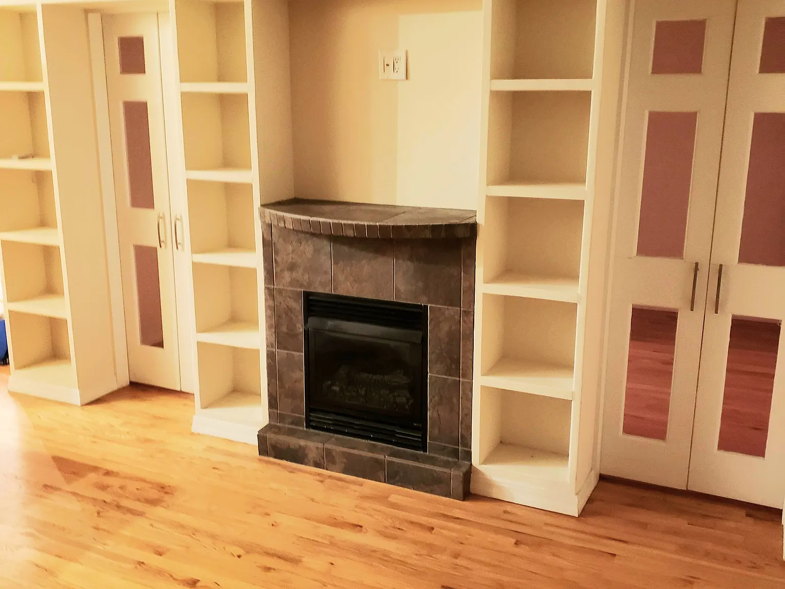 3 bed, 1695 sqft, $2,250 — Photo 2