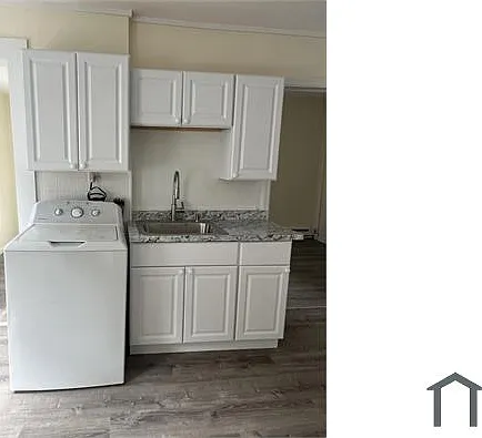 6 E Walnut St #2L — Photo 1