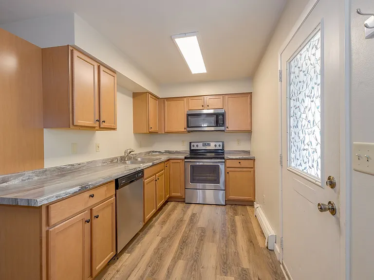 836 Vine Ave — Photo 16