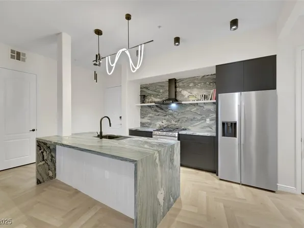 68 E Serene Ave Unit 308, Las Vegas, NV 89123