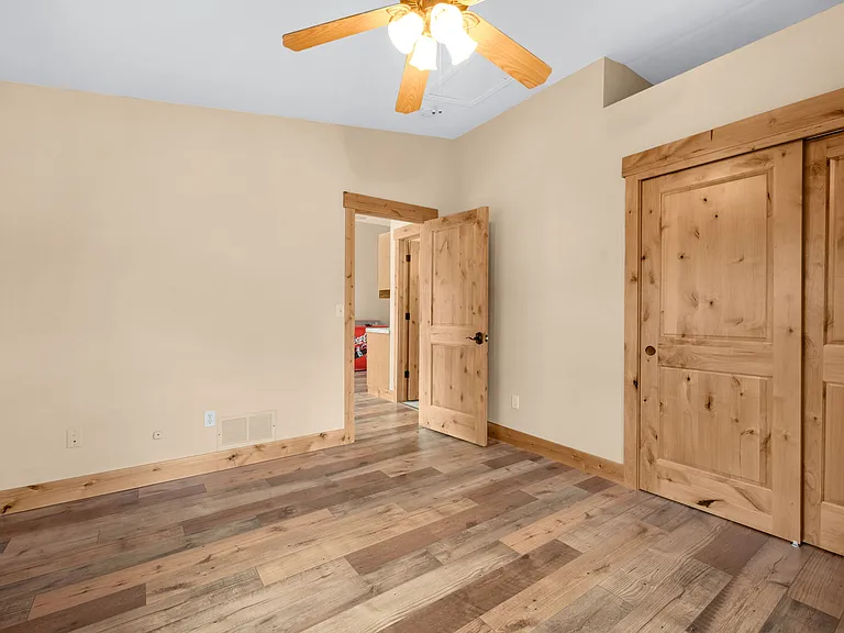 15632 Ray Dr — Photo 23