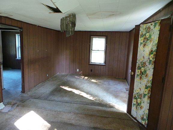 3rd image of 5455 Leasure St