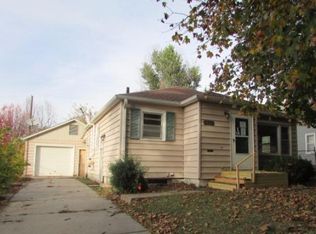 5030 Locust St, Lincoln, NE 68516
