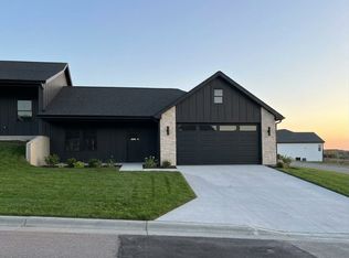 1 S Grady Ave #100B, Barneveld, WI 53507