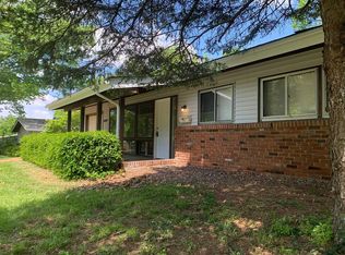 3135 Durwood Dr, Florissant, MO 63033