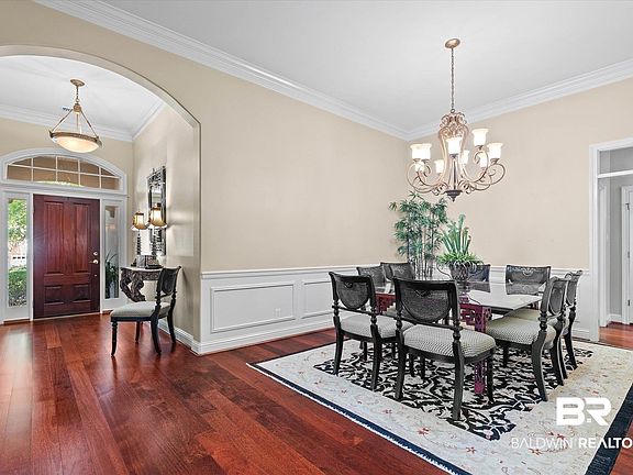 5th image of 111 Cedar Pt