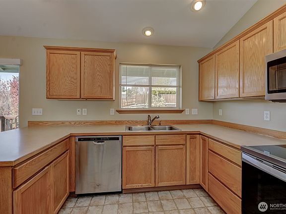 5th image of 2316 Combine Street