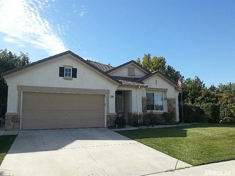 1st image of 996 Sunnyside Ln