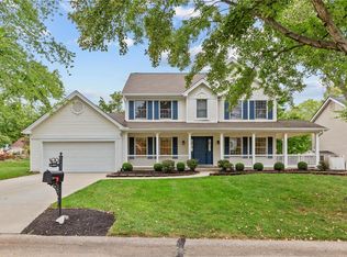 614 Martin Pointe Ct, Ballwin, MO 63011