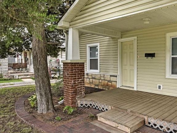 Front porch, keyless entry