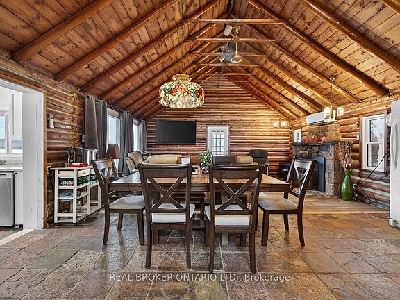 4th image of 1866 Tay Bay Rd