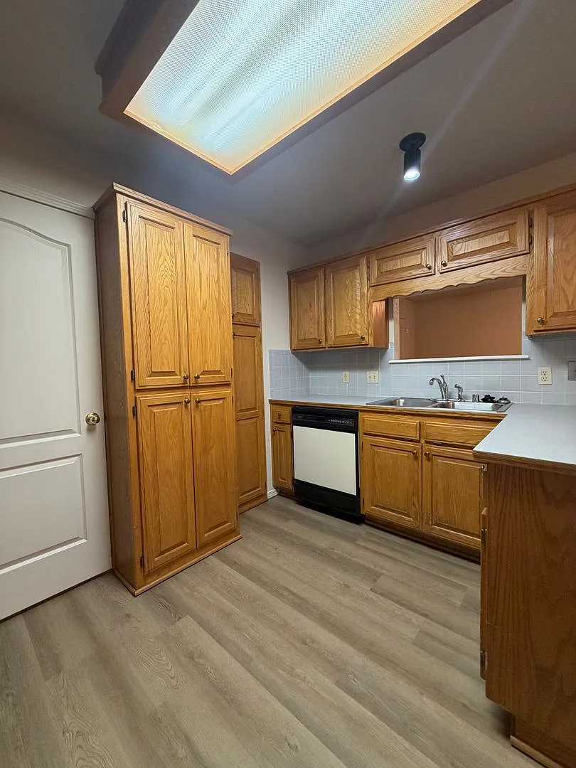 508 NW 5th Unit D — Photo 4