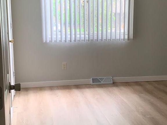 5th image of 6908 Unity Ave N