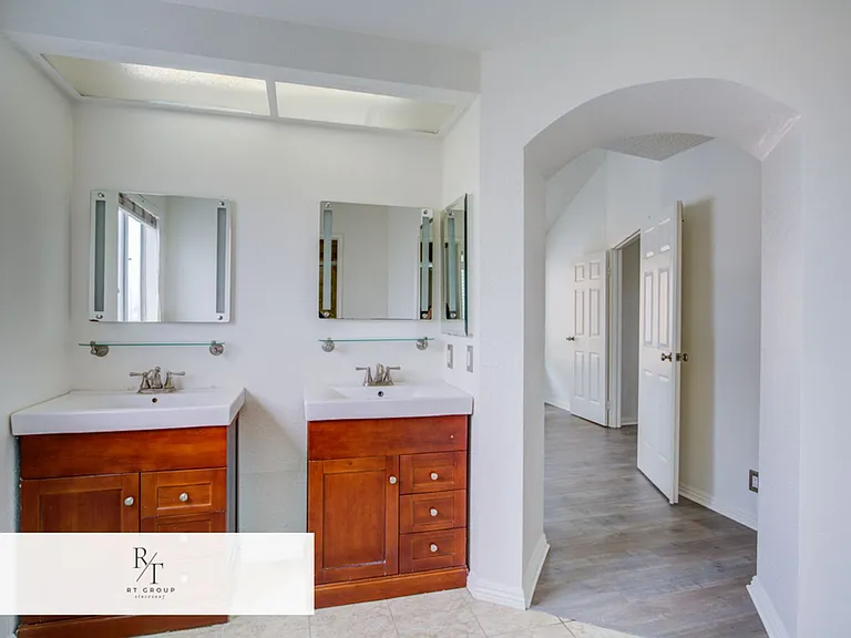 13006 Parkview Dr — Photo 25