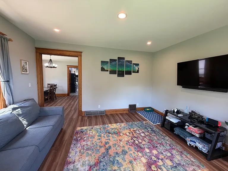 1030 Riverview St — Photo 4