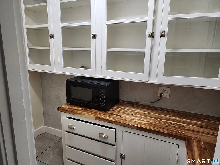 380 McKinley Ave #1 — Photo 7