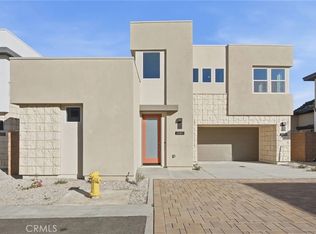 2680 Maverick Ln, Palm Springs, CA 92264