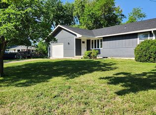 2213 Griffith Ter, Manhattan, KS 66502