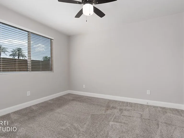 130 E First North St #200 — Photo 10