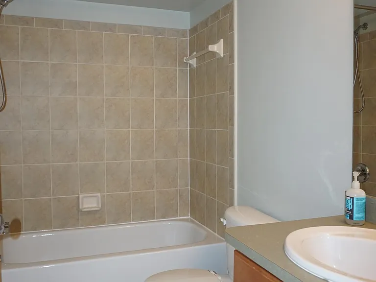 1345 Addington Ln — Photo 11