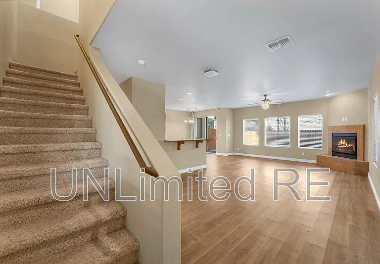 1201 N Warm Springs Trl — Photo 4