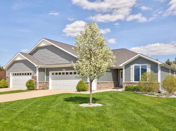 21 Hanover Dr, Frankenmuth, MI 48734