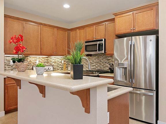 5th image of 408 Pear Ave #104