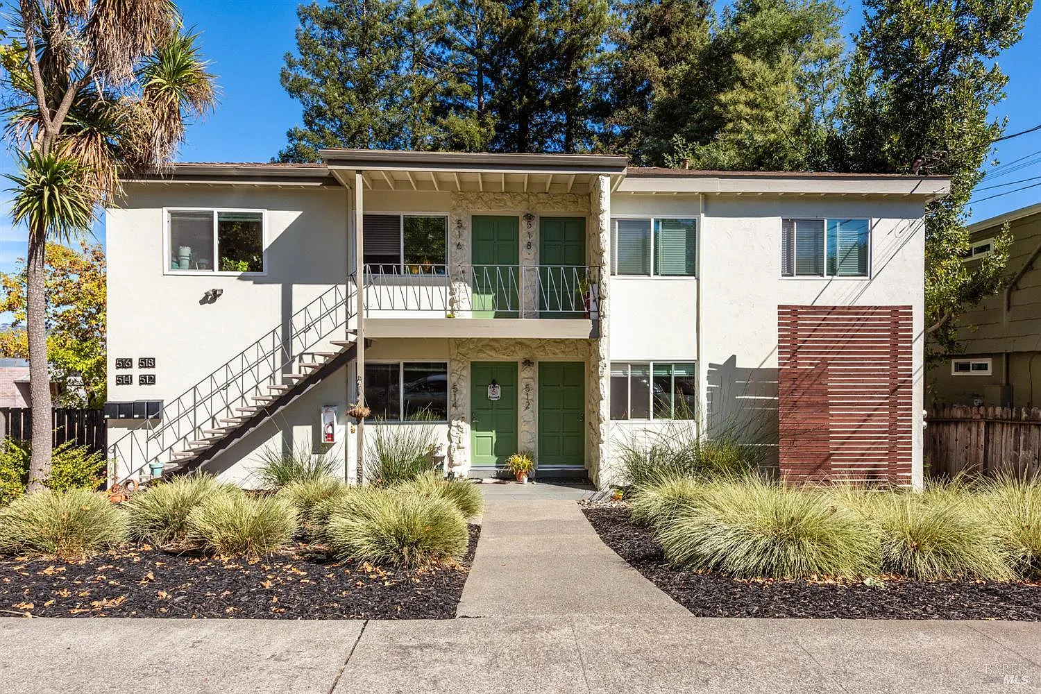 512 - 518 Kentucky Street - 8bd/4ba, 2,100 sqft - in Petaluma, CA