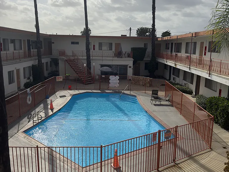 6415 Rosemead Blvd — Photo 7