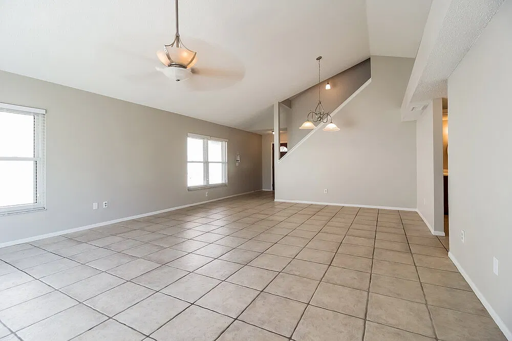 3 bed, 2.5 bath, 1643 sqft, $2,590 — Photo 3