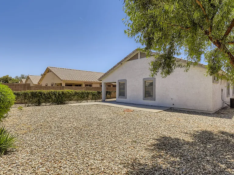 5770 W Seldon Ln — Photo 8